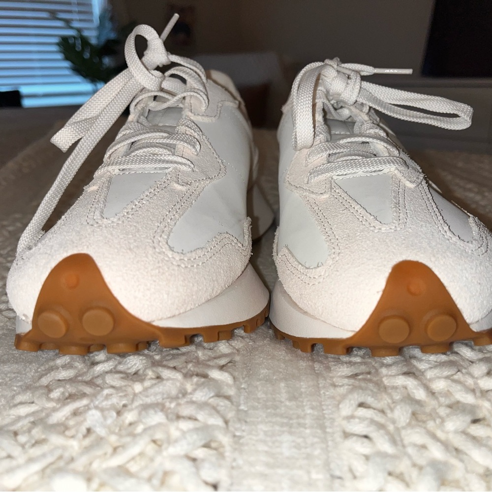 Brand new without the tags New Balance Women's White and Beige Sneakers - Picture 5 of 5
